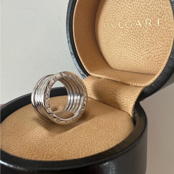 Like new, size 7 silver - Picture 3 of 4